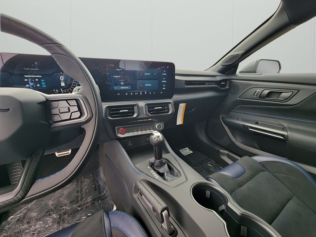 2025 Ford Mustang Dark Horse - Photo 23