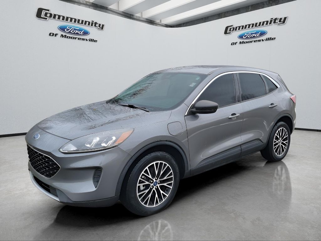 2022 Ford Escape SE's photo