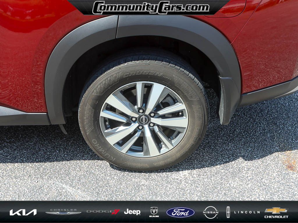 2024 Nissan Pathfinder SL photo 3