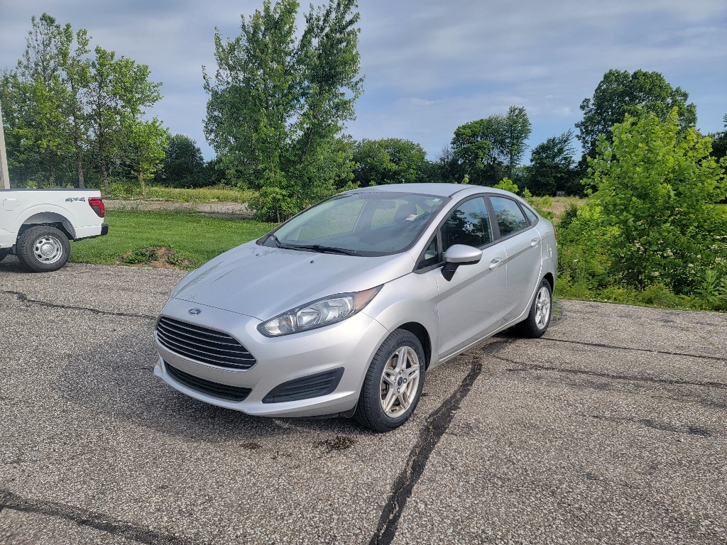 2019 Ford Fiesta SE Sedan's photo