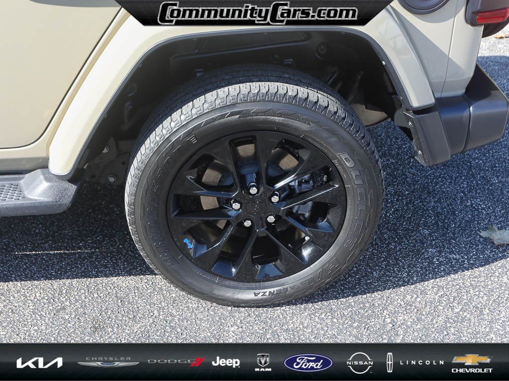 2022 Jeep Wrangler Unlimited 4xe Sahara photo 4