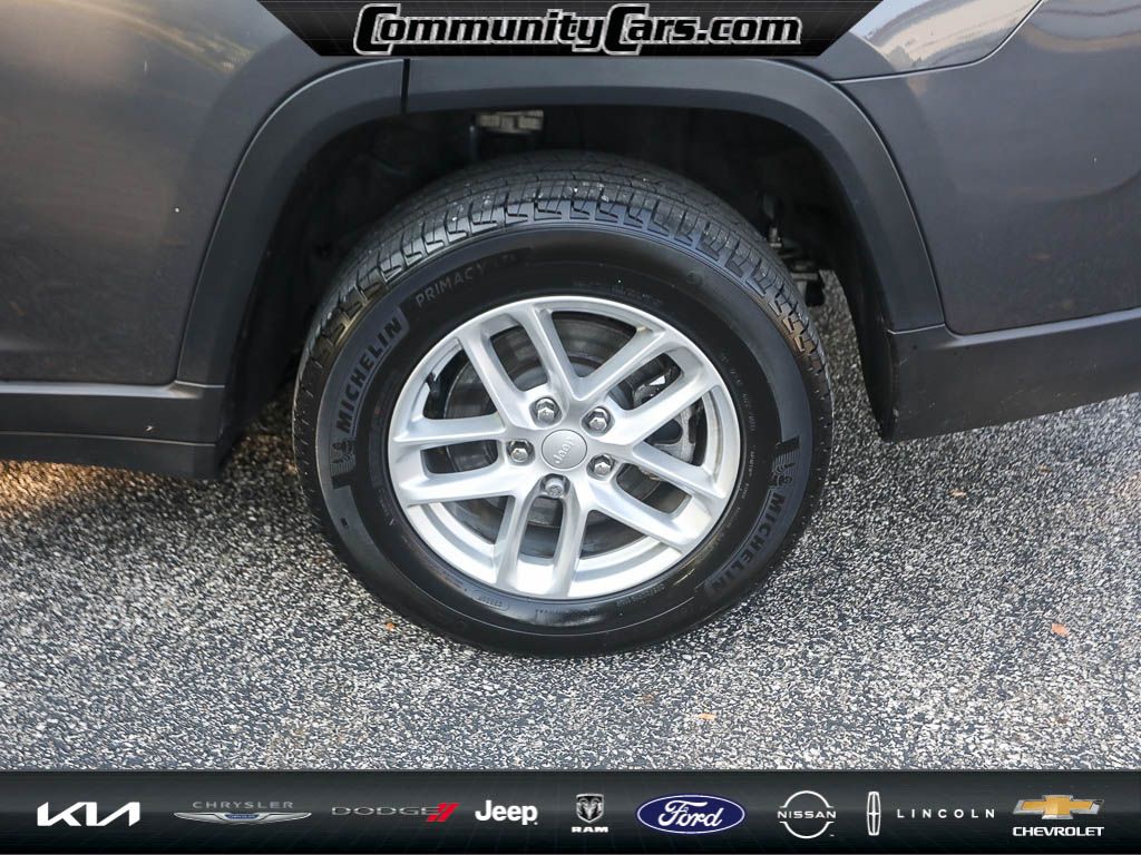 2023 Jeep Grand Cherokee L photo 4