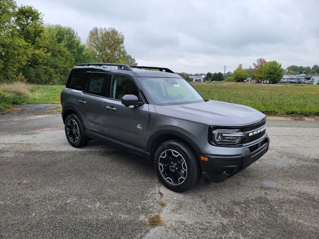 2025 Ford Bronco Sport Outer Banks photo 3
