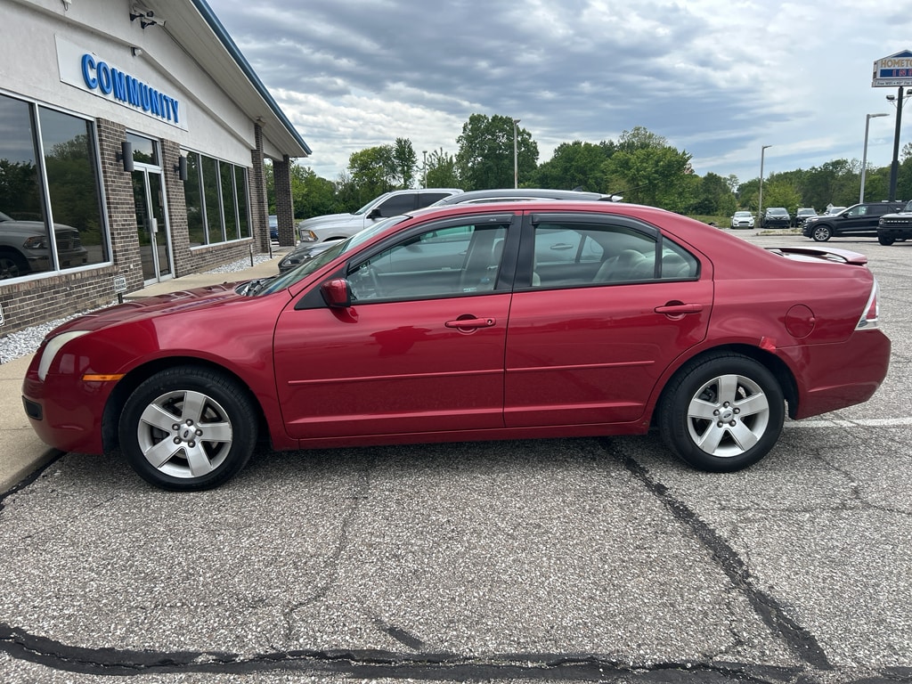 Used 2008 Ford Fusion SE with VIN 3FAHP07Z98R141606 for sale in Mooresville, IN