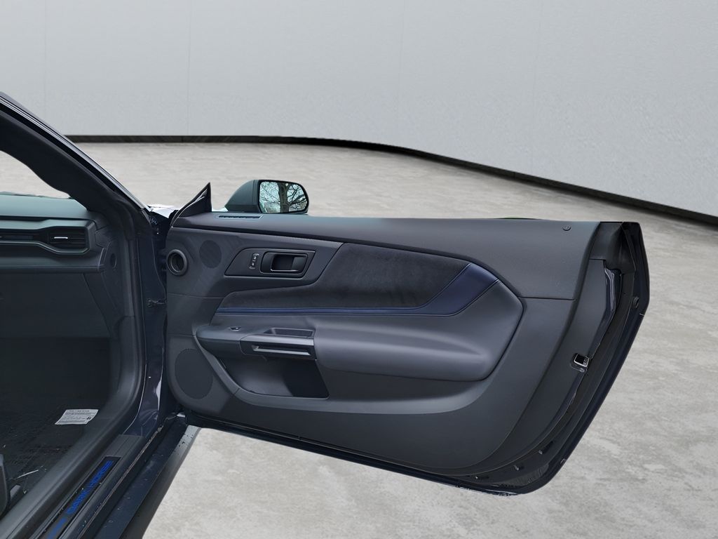 2025 Ford Mustang Dark Horse - Photo 32