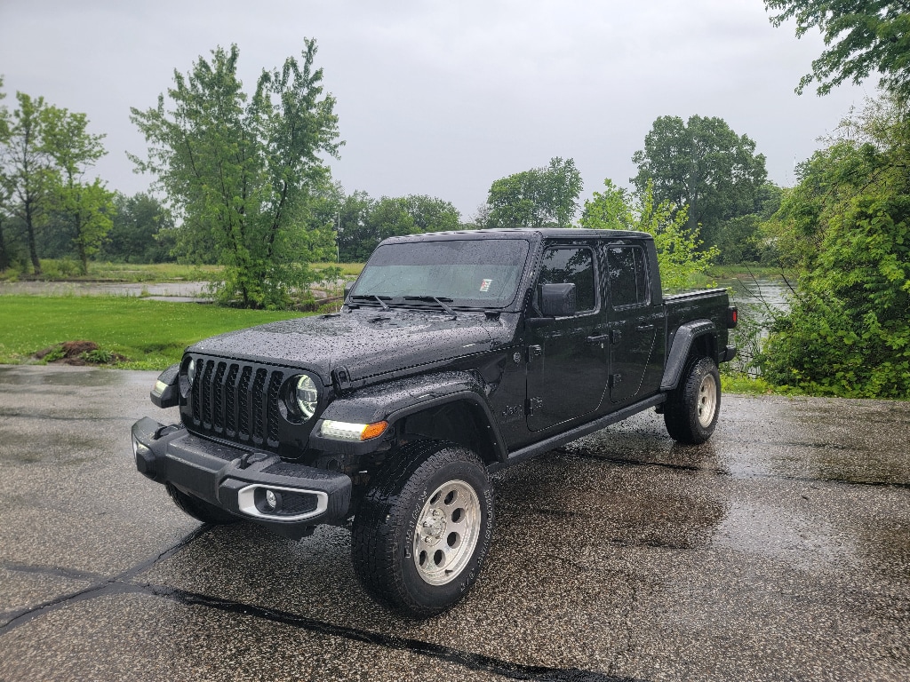 2022 Jeep Gladiator Sport S's photo