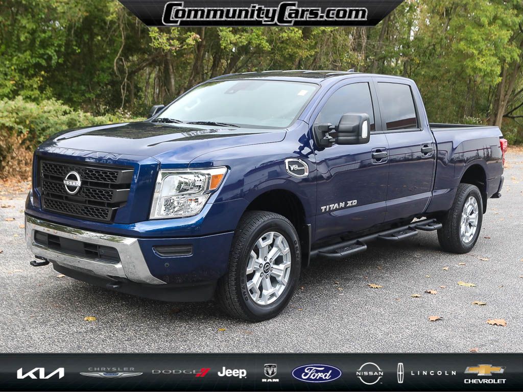 2024 Nissan Titan SV photo 2