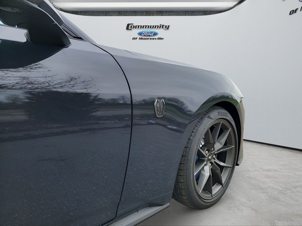 2025 Ford Mustang Dark Horse - Photo 35