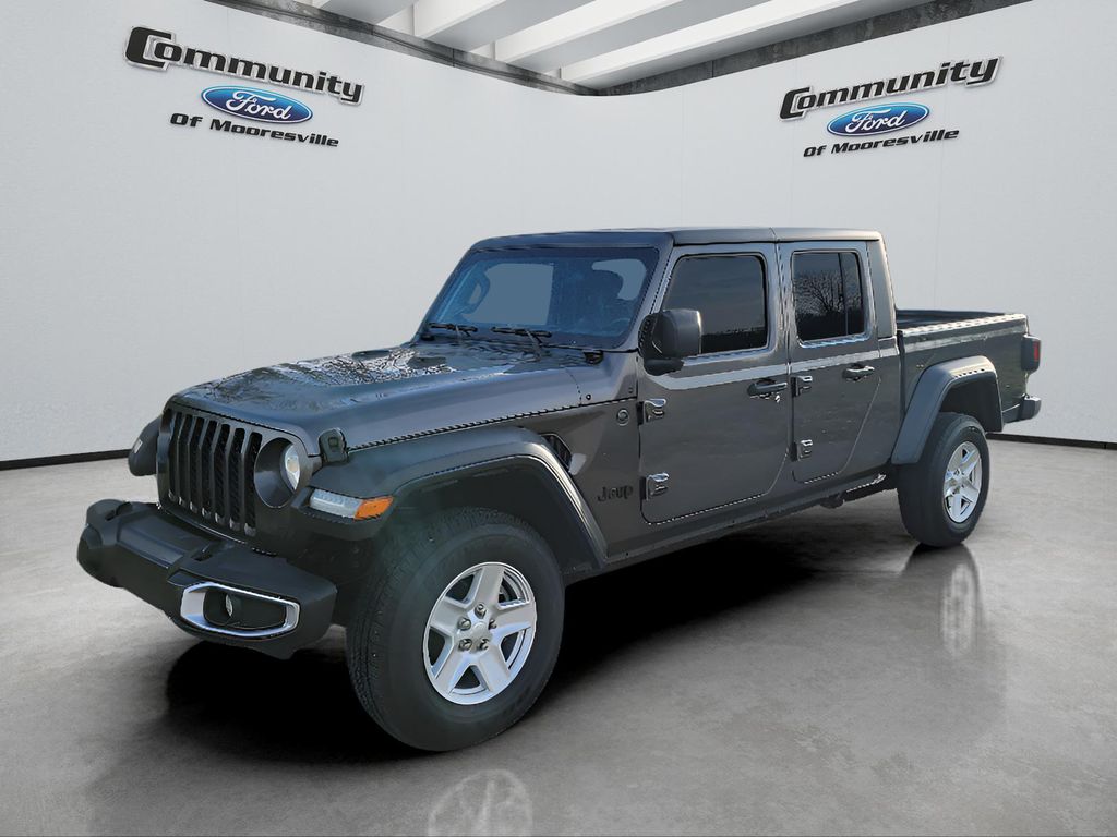 2023 Jeep Gladiator Sport S's photo