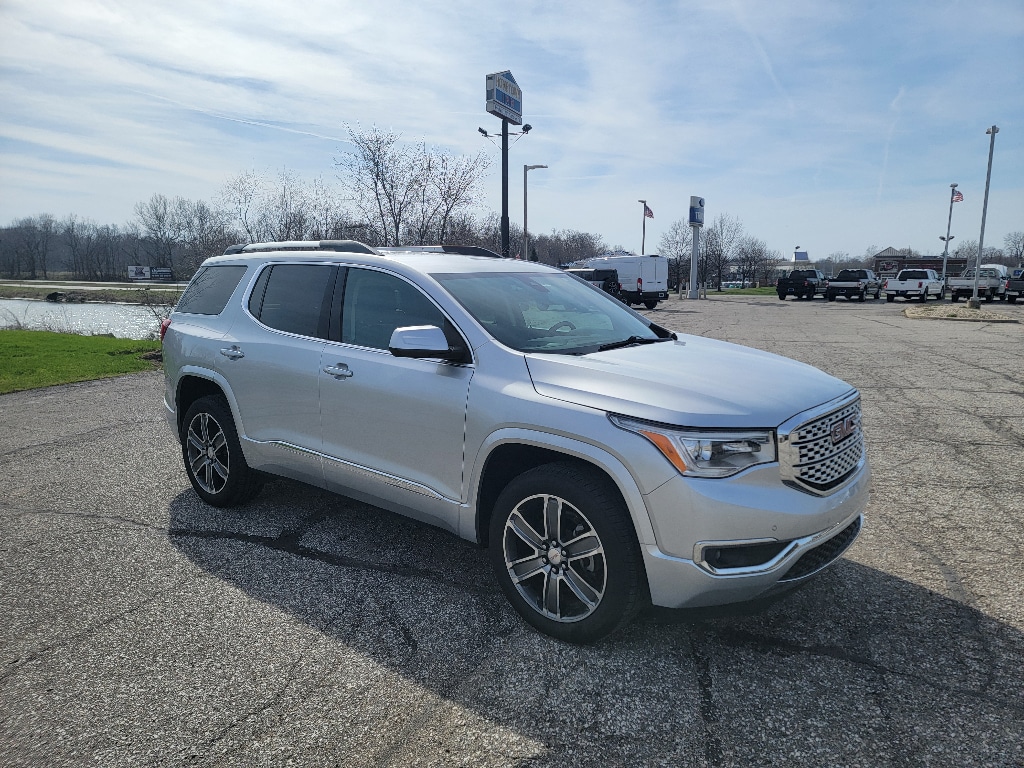 2019 Gmc Acadia Denali photo 3
