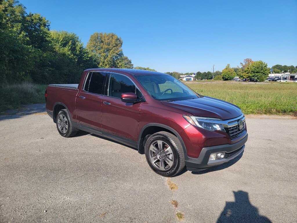 2019 Honda Ridgeline RTL-E photo 2