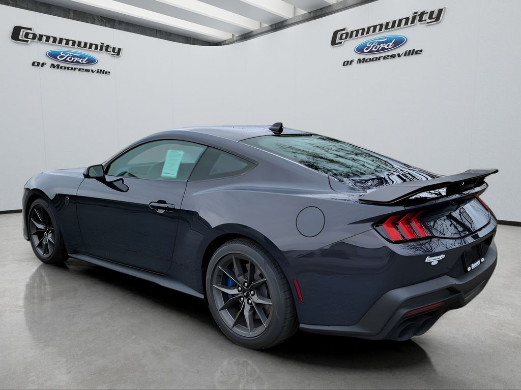 2025 Ford Mustang Dark Horse - Photo 11