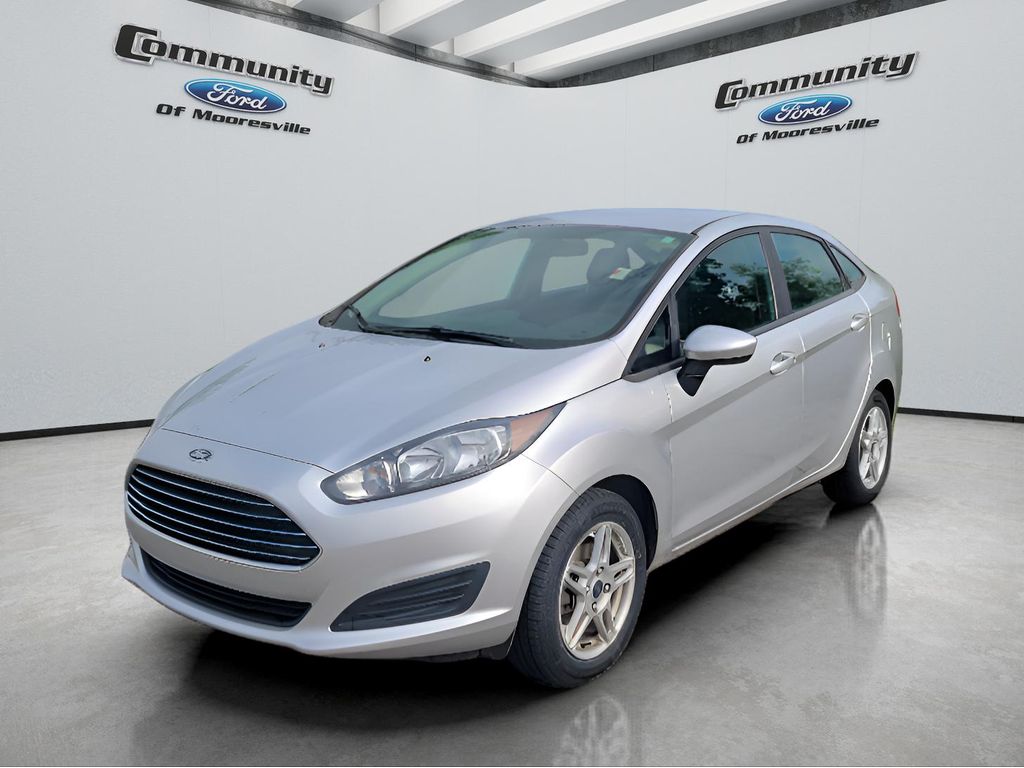 2019 Ford Fiesta SE Sedan's photo