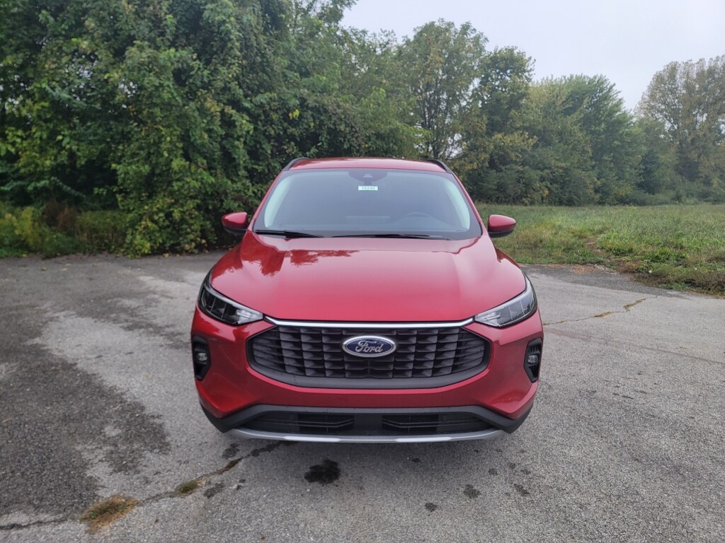2026 Ford Escape photo 2