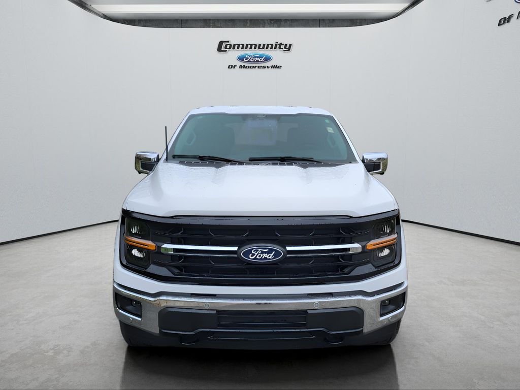 2025 Ford F-150 XLT photo 2