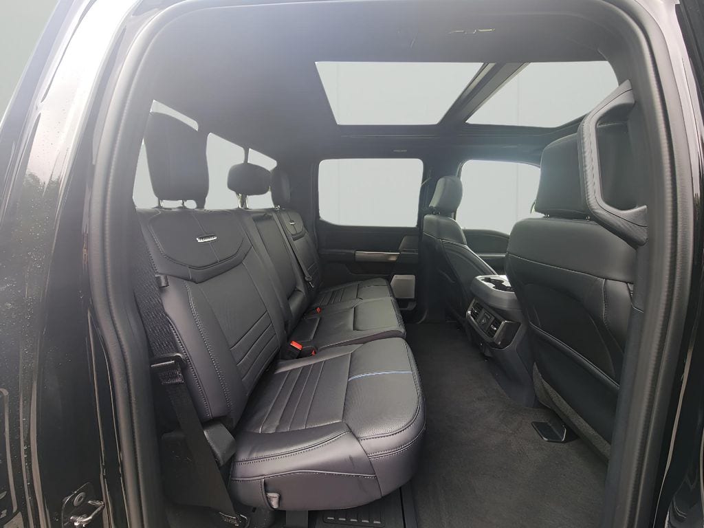 2026 Ford F-350 Super Duty Platinum - Photo 34