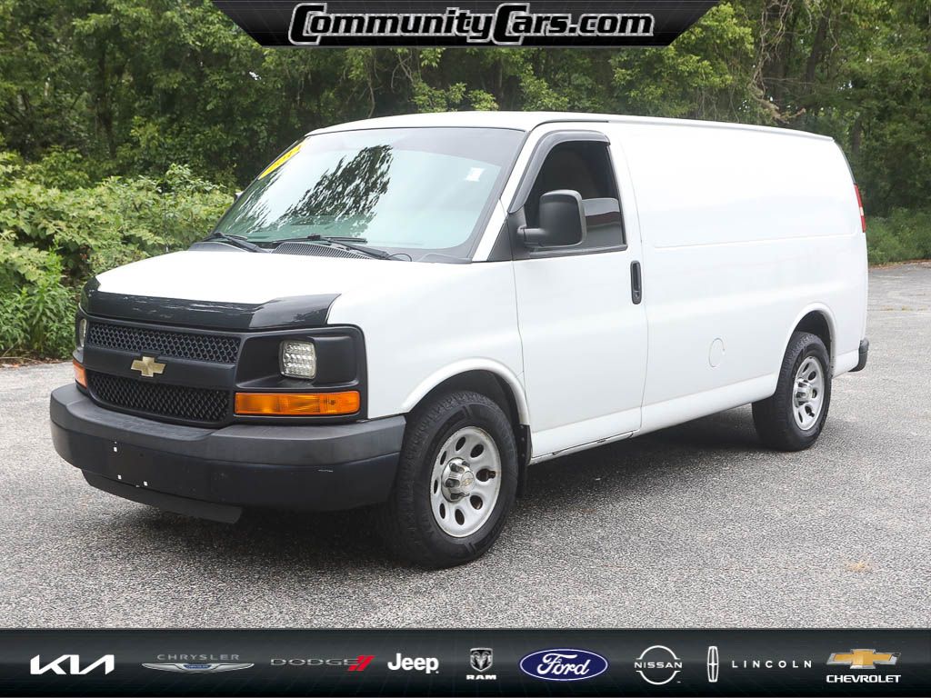 2014 Chevrolet Express 1500 Van photo 2