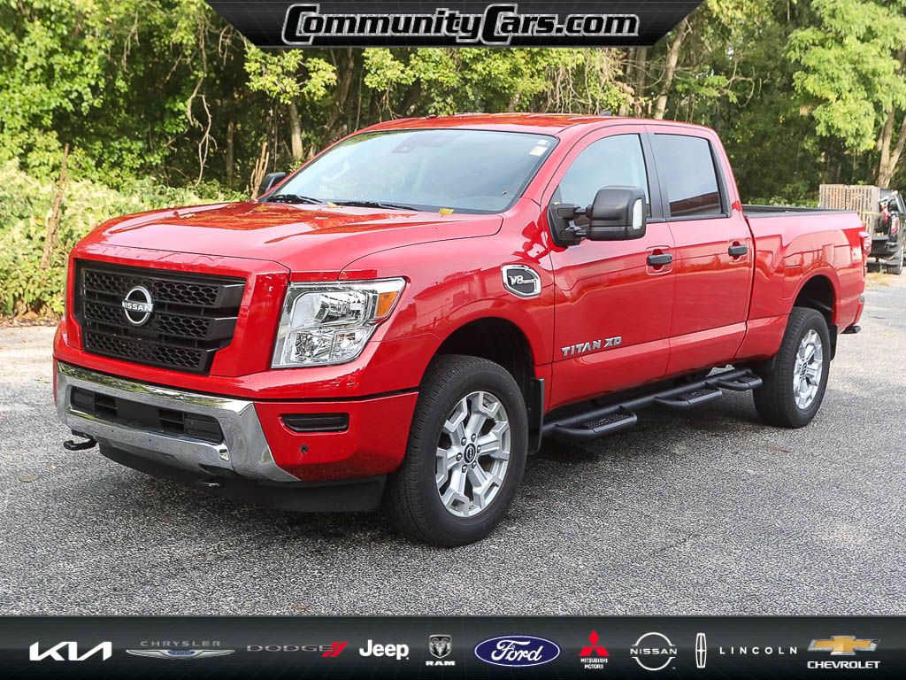 2024 Nissan Titan SV photo 2