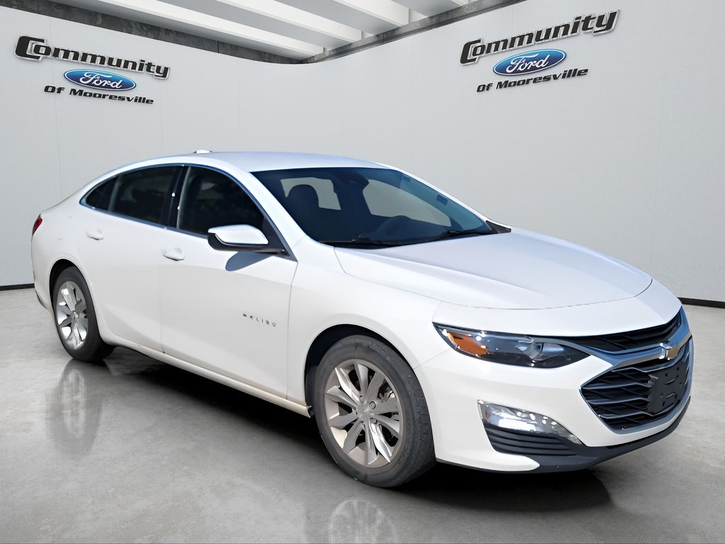 2023 Chevrolet Malibu 1LT photo 3