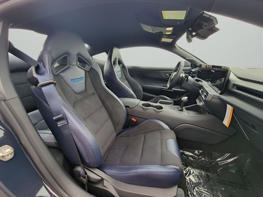 2025 Ford Mustang Dark Horse - Photo 33