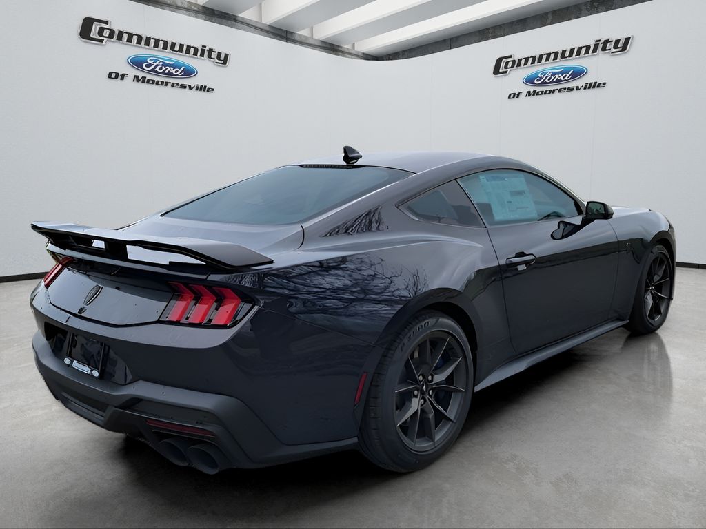 2025 Ford Mustang Dark Horse - Photo 15