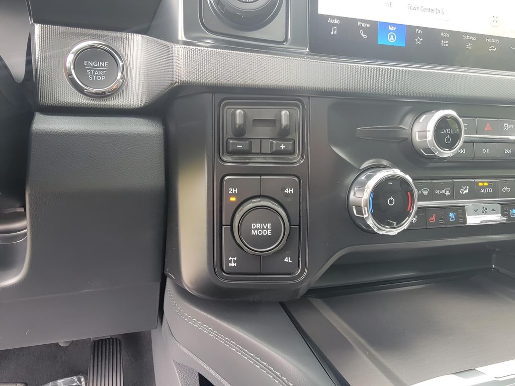 2026 Ford F-350 Super Duty Platinum - Photo 26
