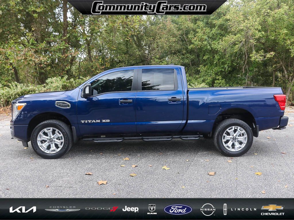 2024 Nissan Titan SV photo 3