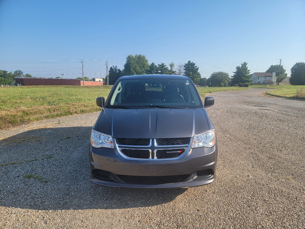 Used 2019 Dodge Grand Caravan SE with VIN 2C4RDGBG5KR637084 for sale in Mooresville, IN