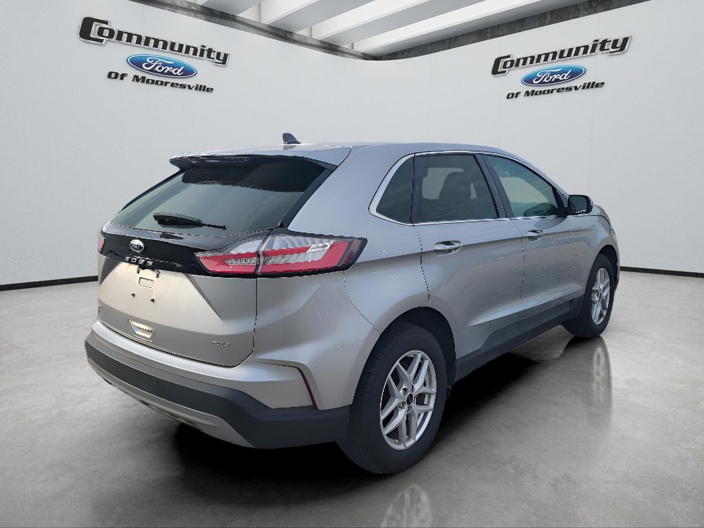 2024 Ford Edge SEL - Photo 8