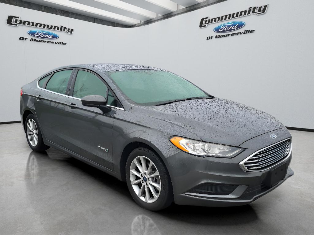 2017 Ford Fusion Hybrid S photo 3