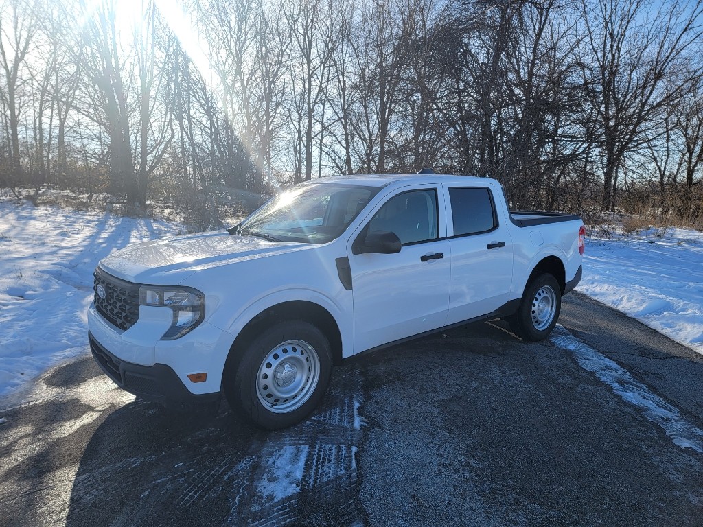 2026 Ford Maverick XL's photo