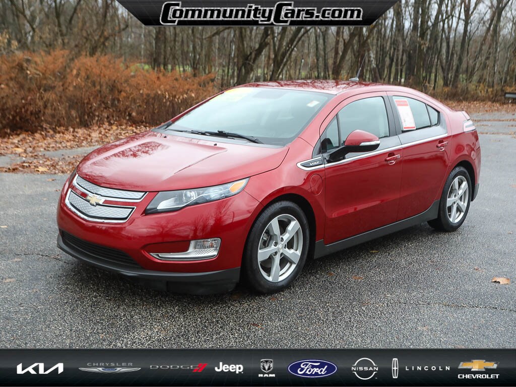 2014 Chevrolet Volt Base photo 2