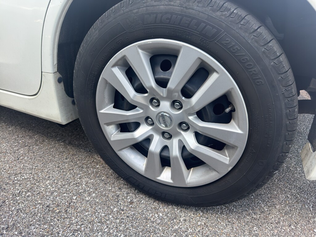 2015 Nissan Altima 2.5 S photo 4