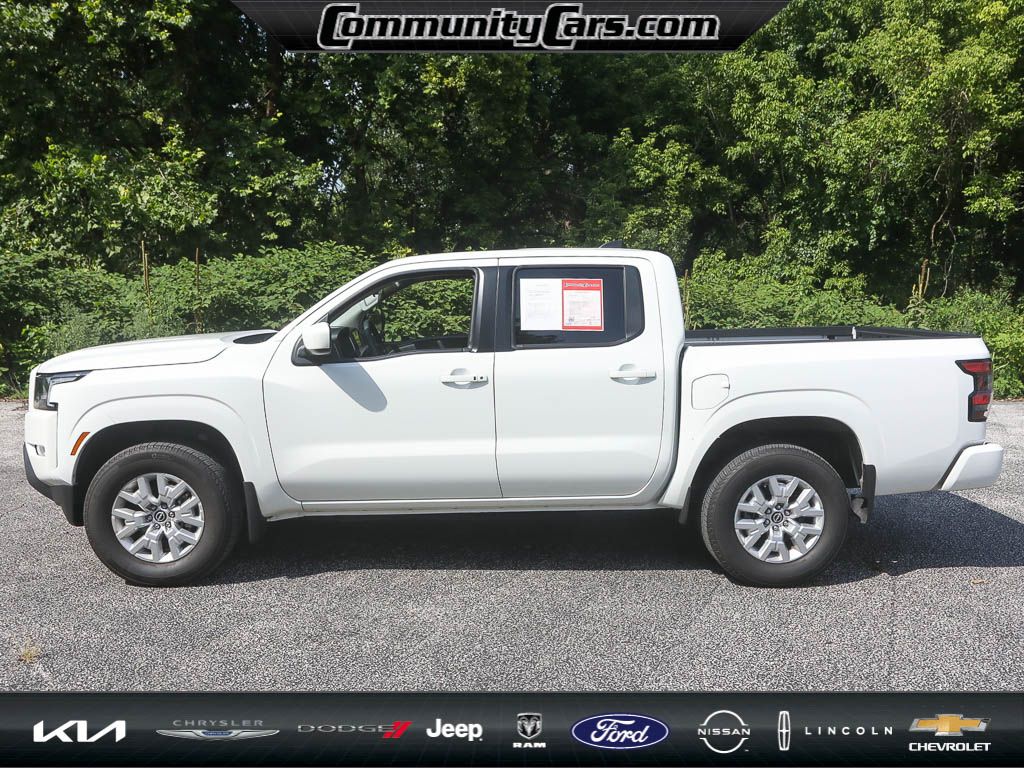 2023 Nissan Frontier SV photo 3