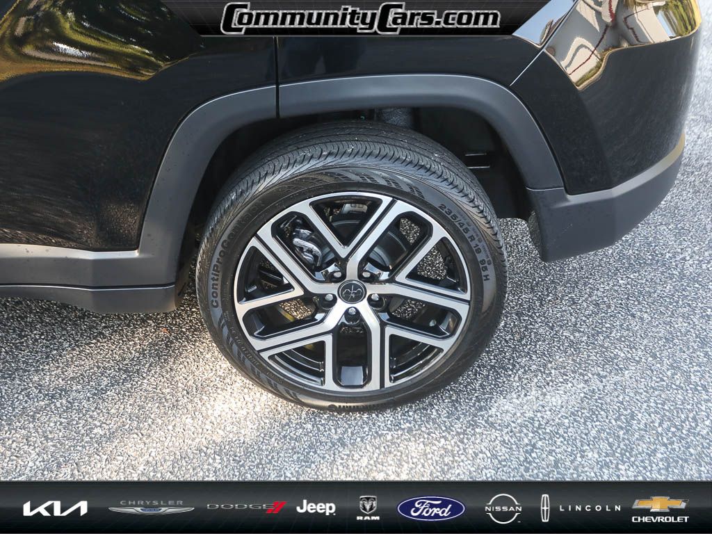 2025 Jeep Compass Limited photo 2