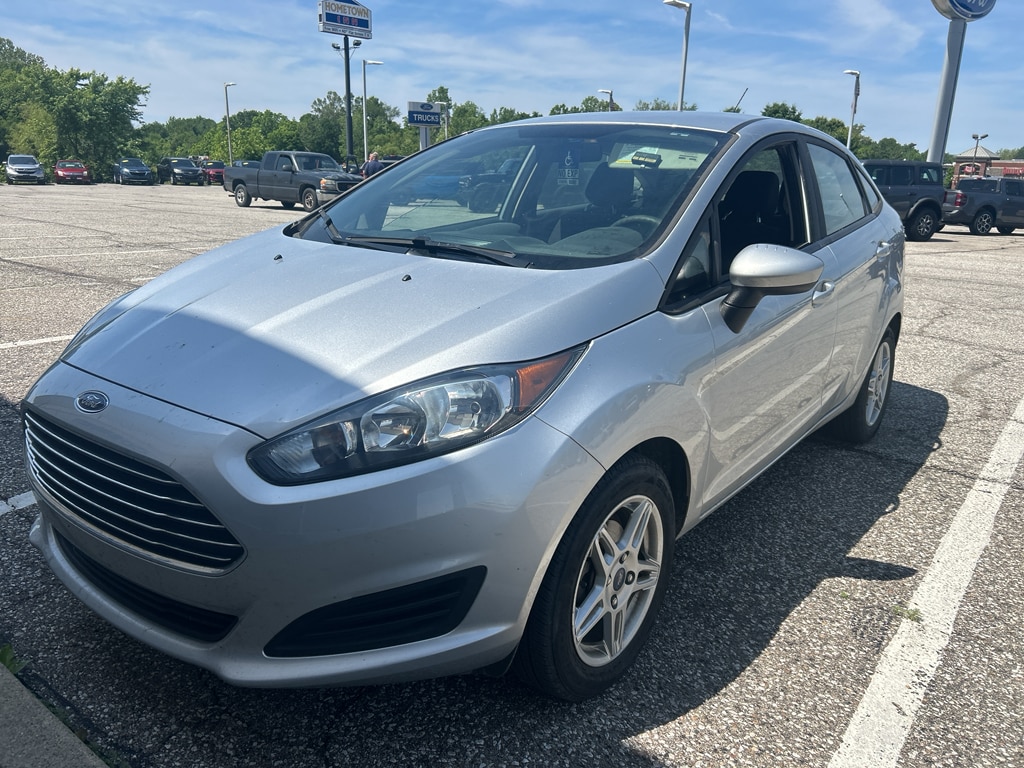 2019 Ford Fiesta SE Sedan's photo