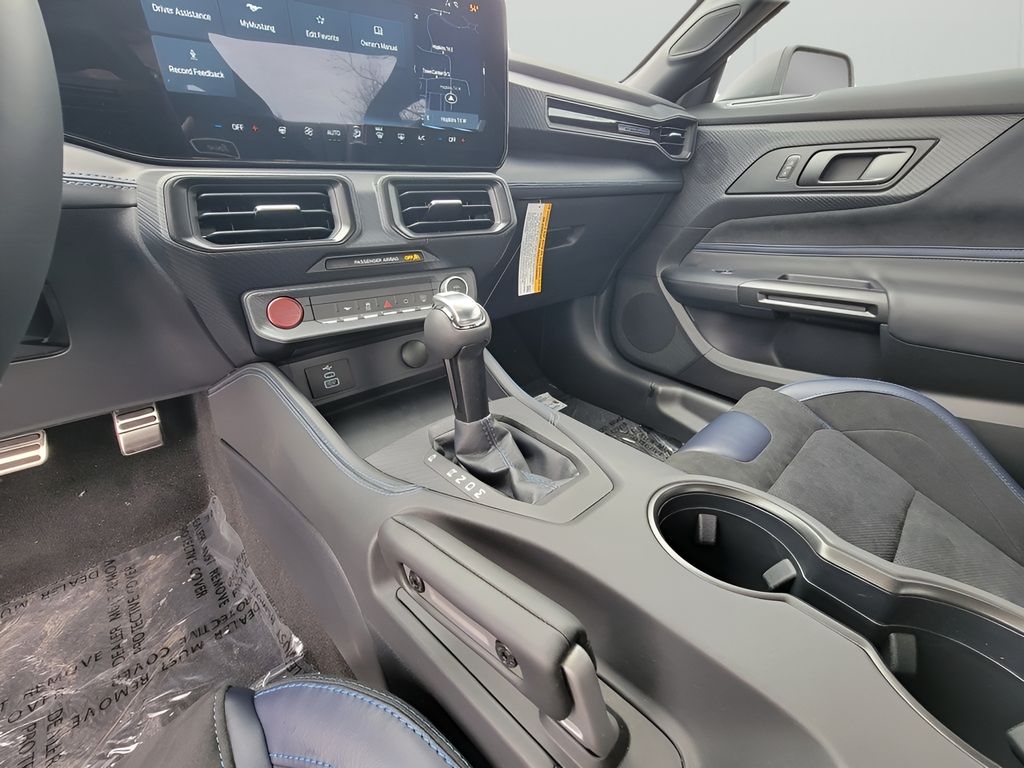 2025 Ford Mustang Dark Horse - Photo 29