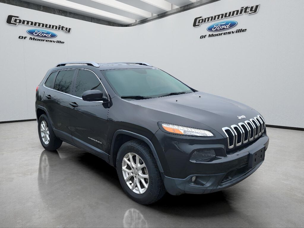 Used 2015 Jeep Cherokee Latitude 4x4 SUV