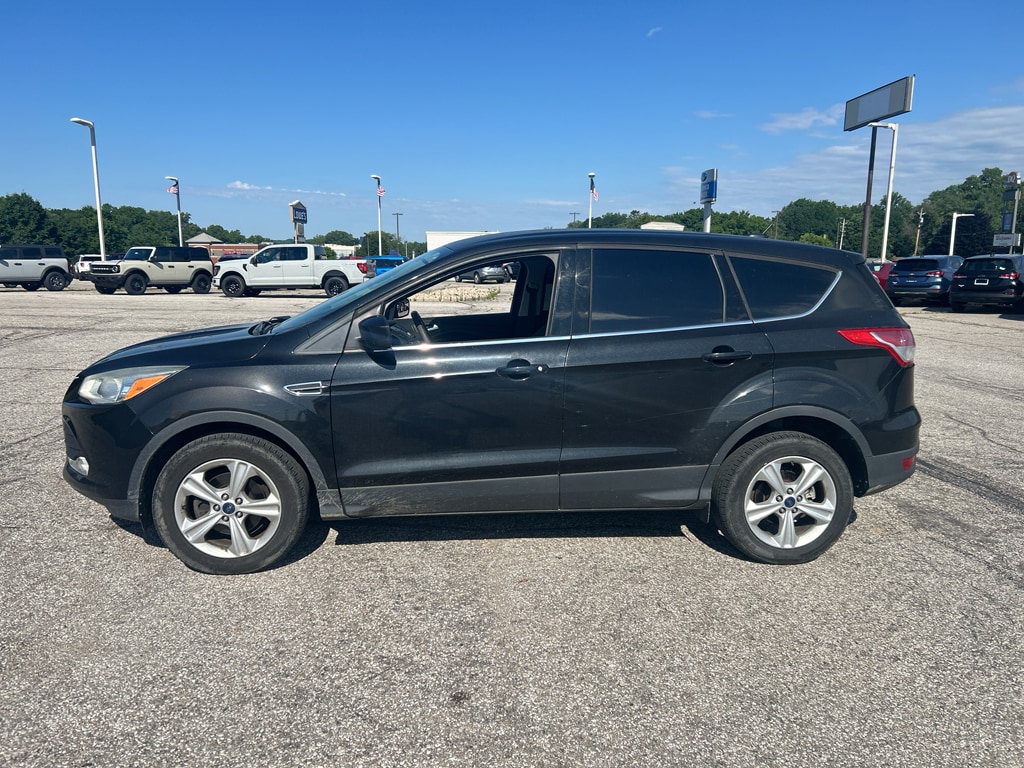 Used 2013 Ford Escape SE with VIN 1FMCU0GXXDUD67051 for sale in Mooresville, IN