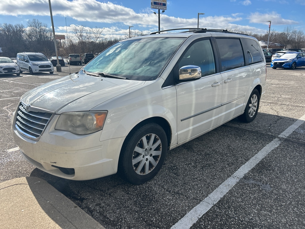 2010 Chrysler Town & Country Touring Plus's photo