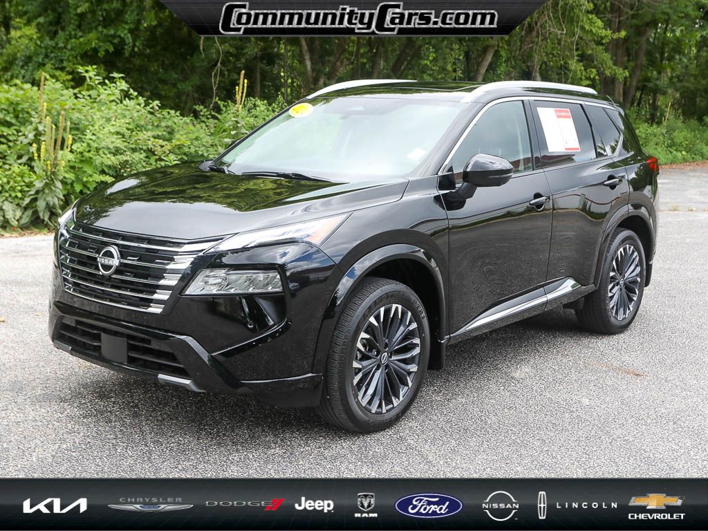 2024 Nissan Rogue Platinum photo 2