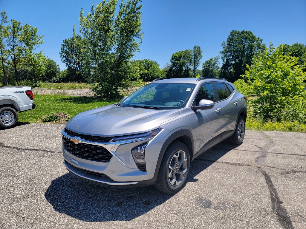 2025 Chevrolet Trax LT's photo