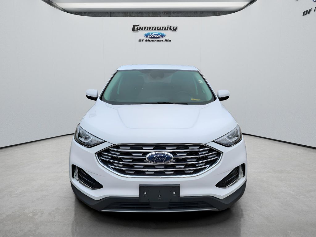 2021 Ford Edge SEL photo 2