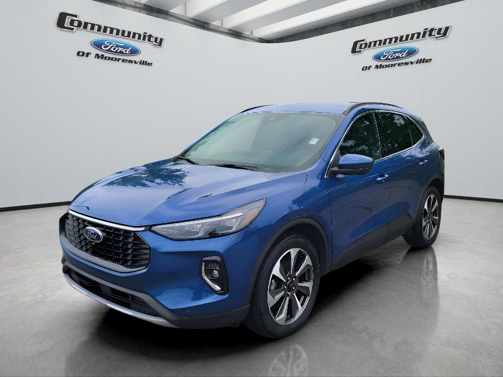 2023 Ford Escape Platinum AWD Hybrid's photo