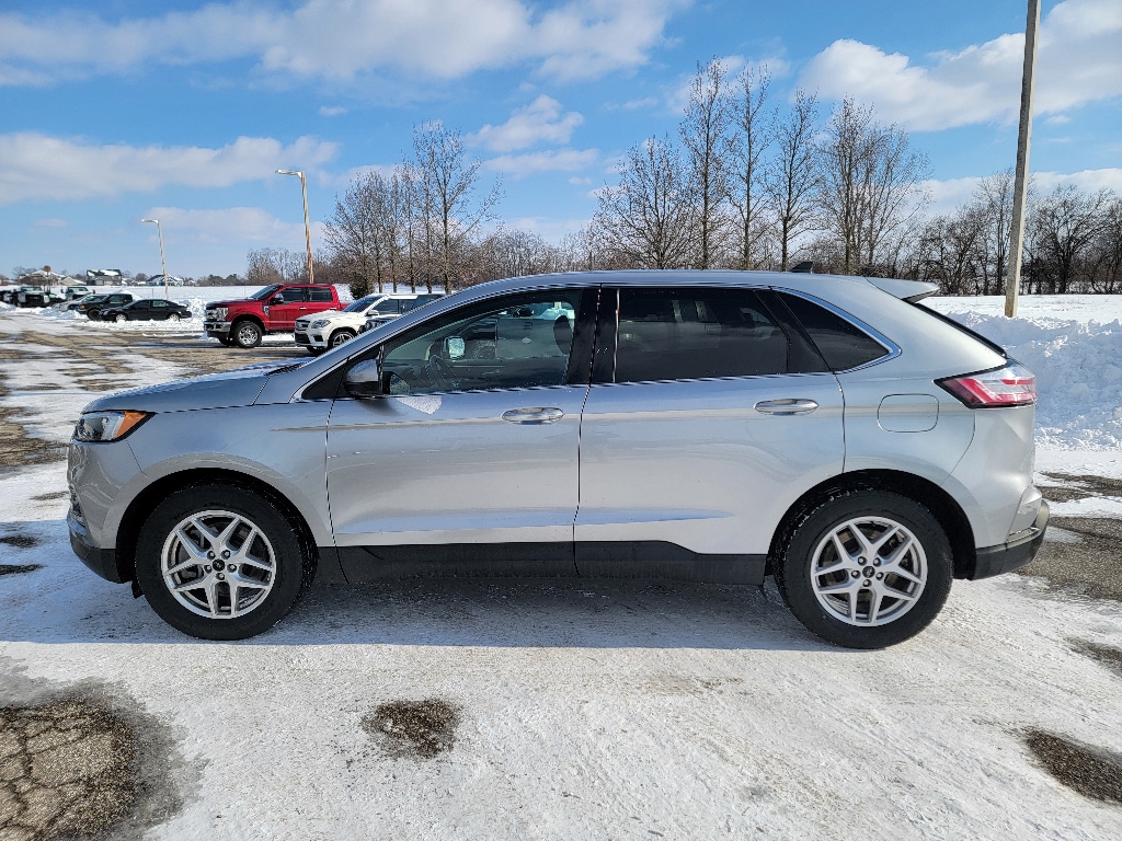 2024 Ford Edge SEL photo 4
