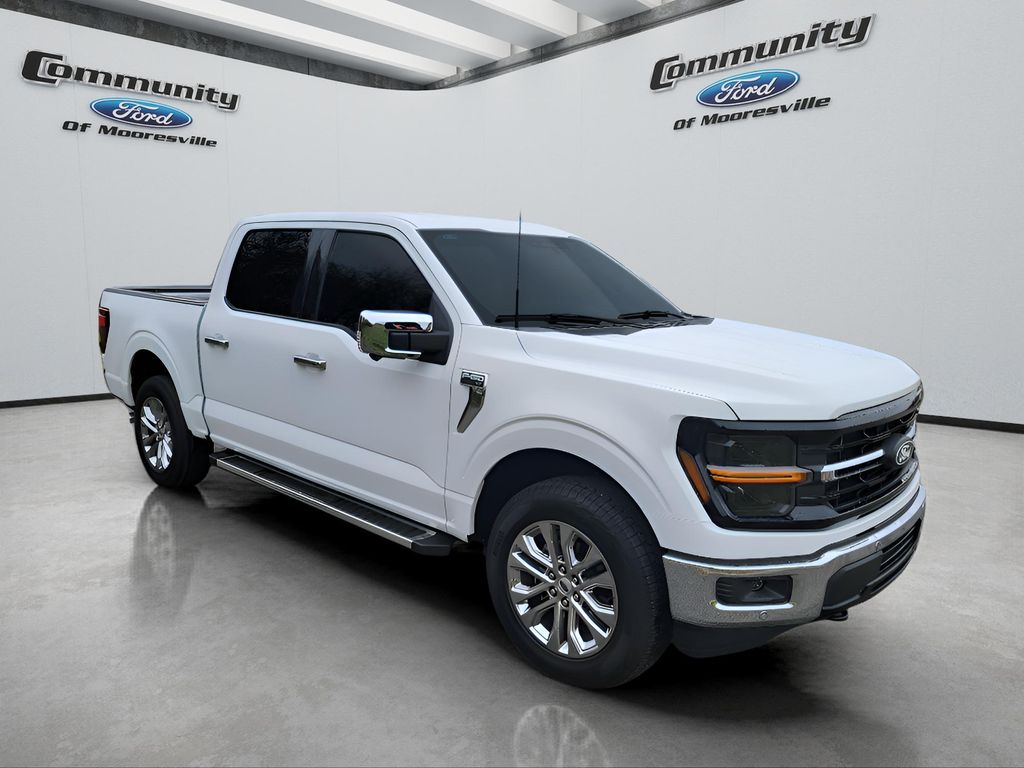 2025 Ford F-150 XLT photo 3