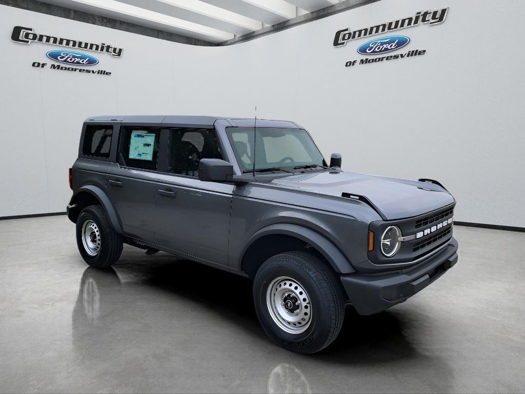 New 2025 Ford Bronco Base SUV