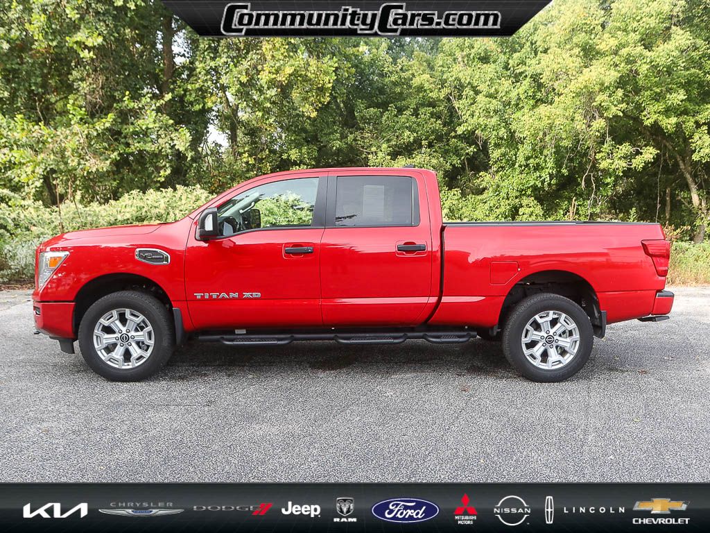 2024 Nissan Titan SV photo 3