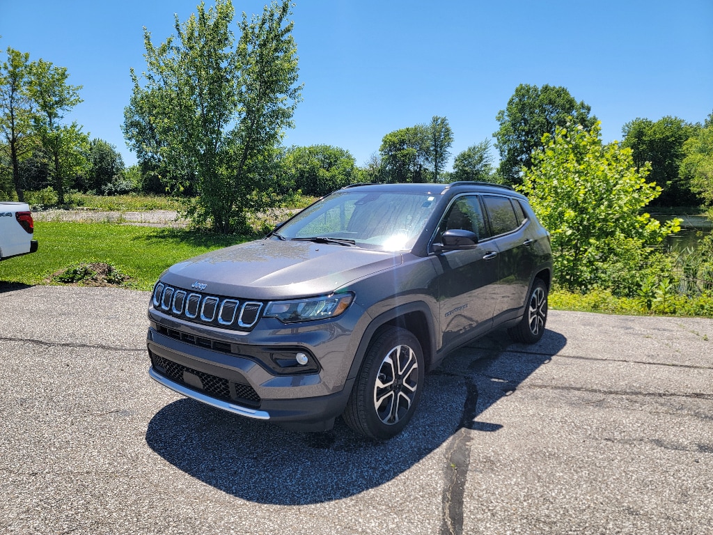 2022 Jeep Compass Limited 4X4's photo