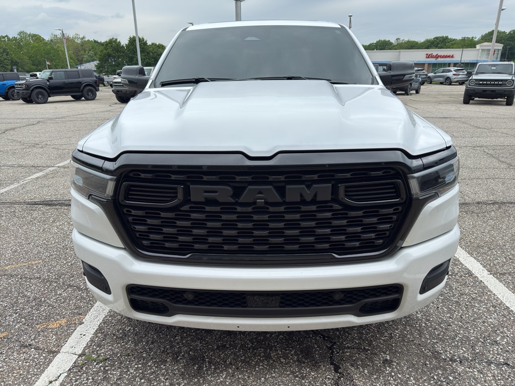 2025 RAM 1500 Big Horn/Lone Star 4x4 Crew Cab 5'7's photo